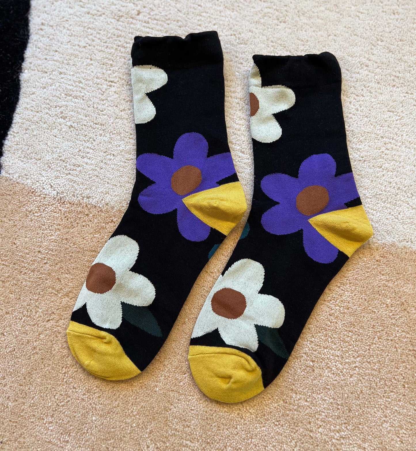 Bold Flower Crew Socks