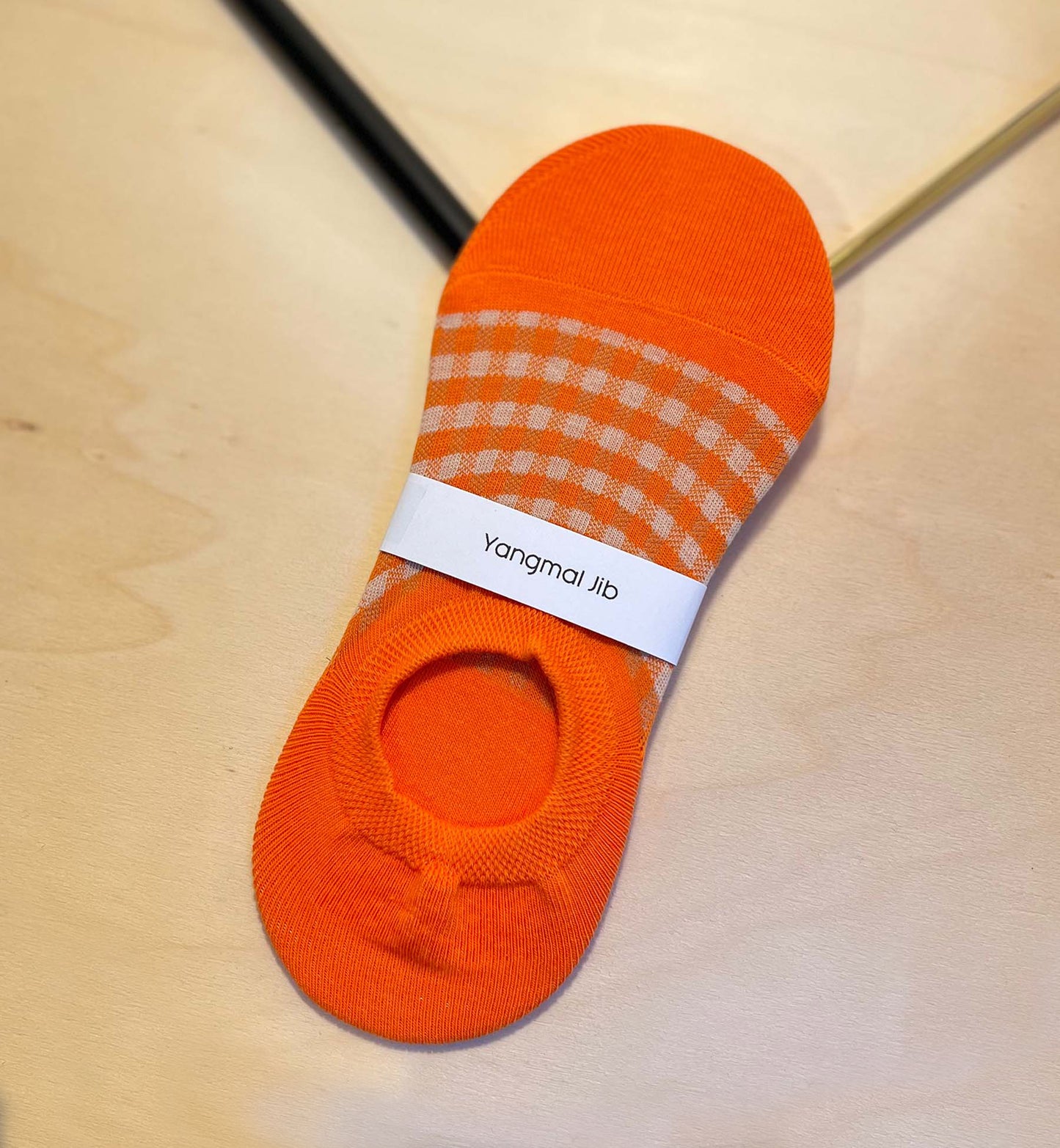Checkerboard No Show Socks