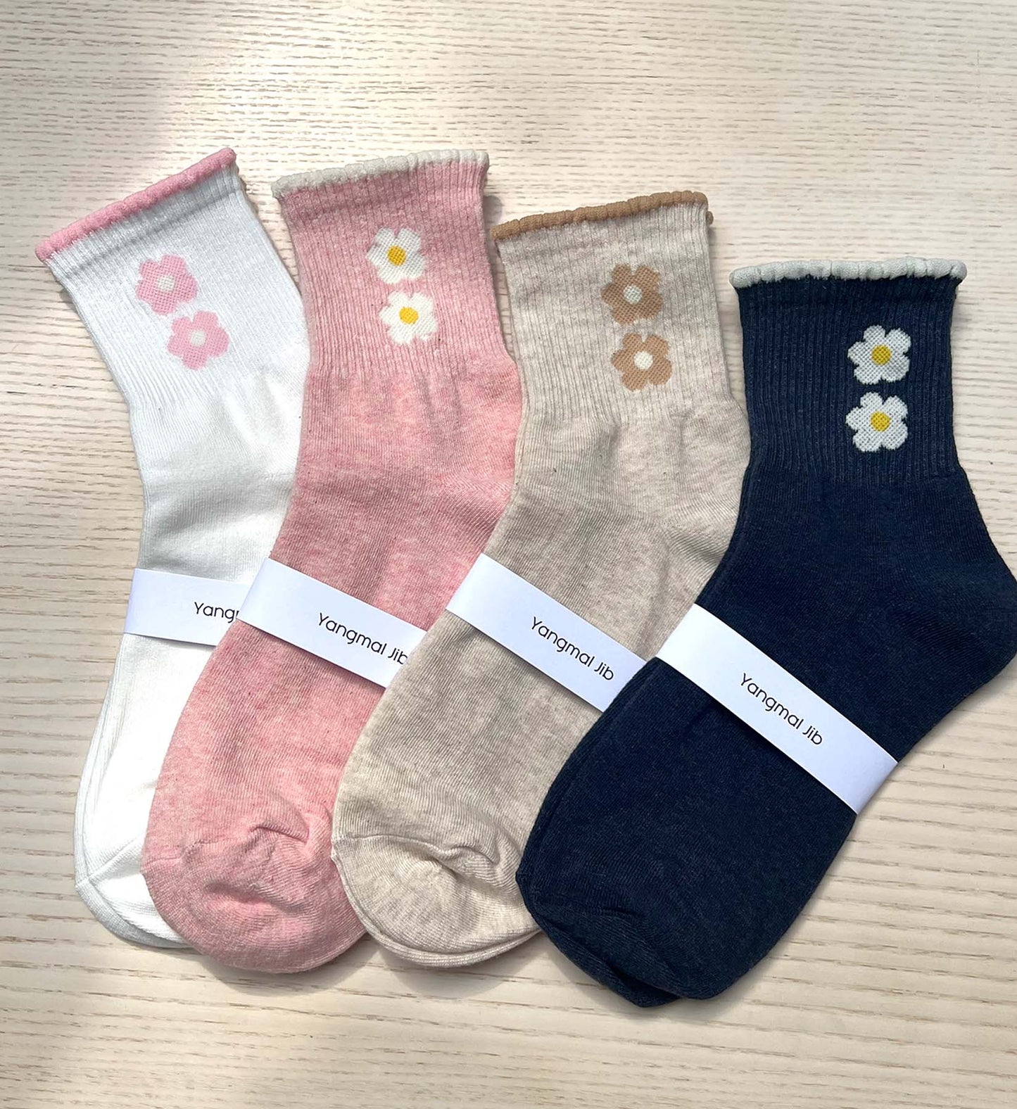 Flower Detail Socks