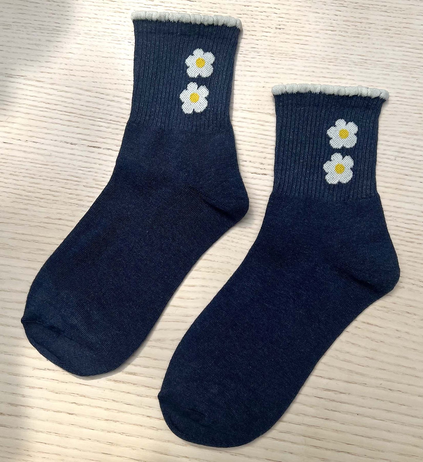 Flower Detail Socks