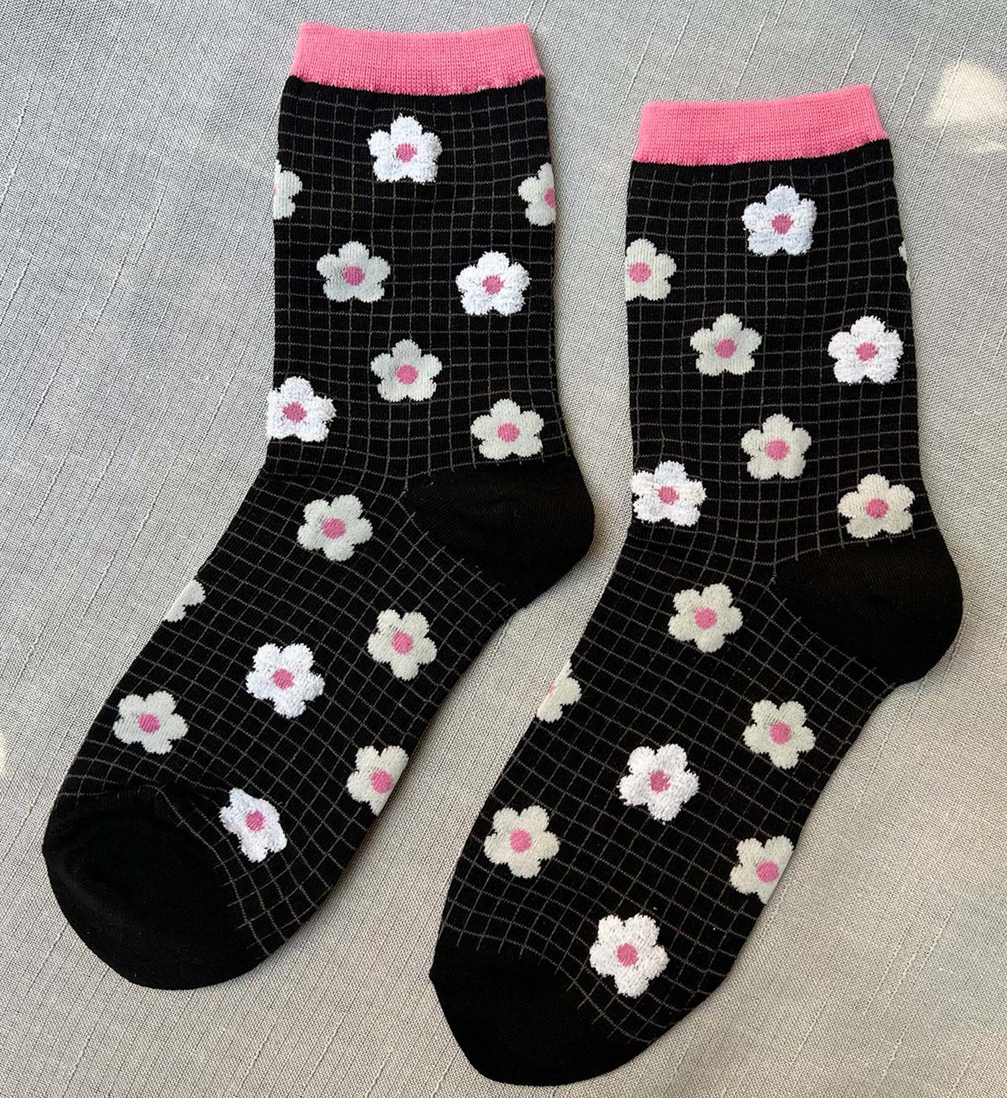Fluffy Flower Socks