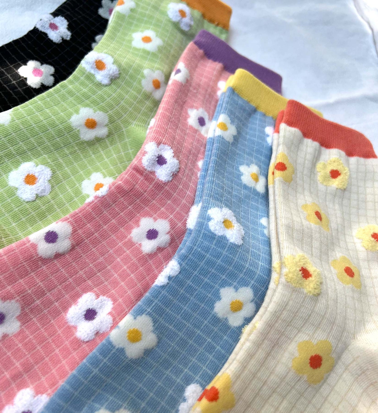 Fluffy Flower Socks