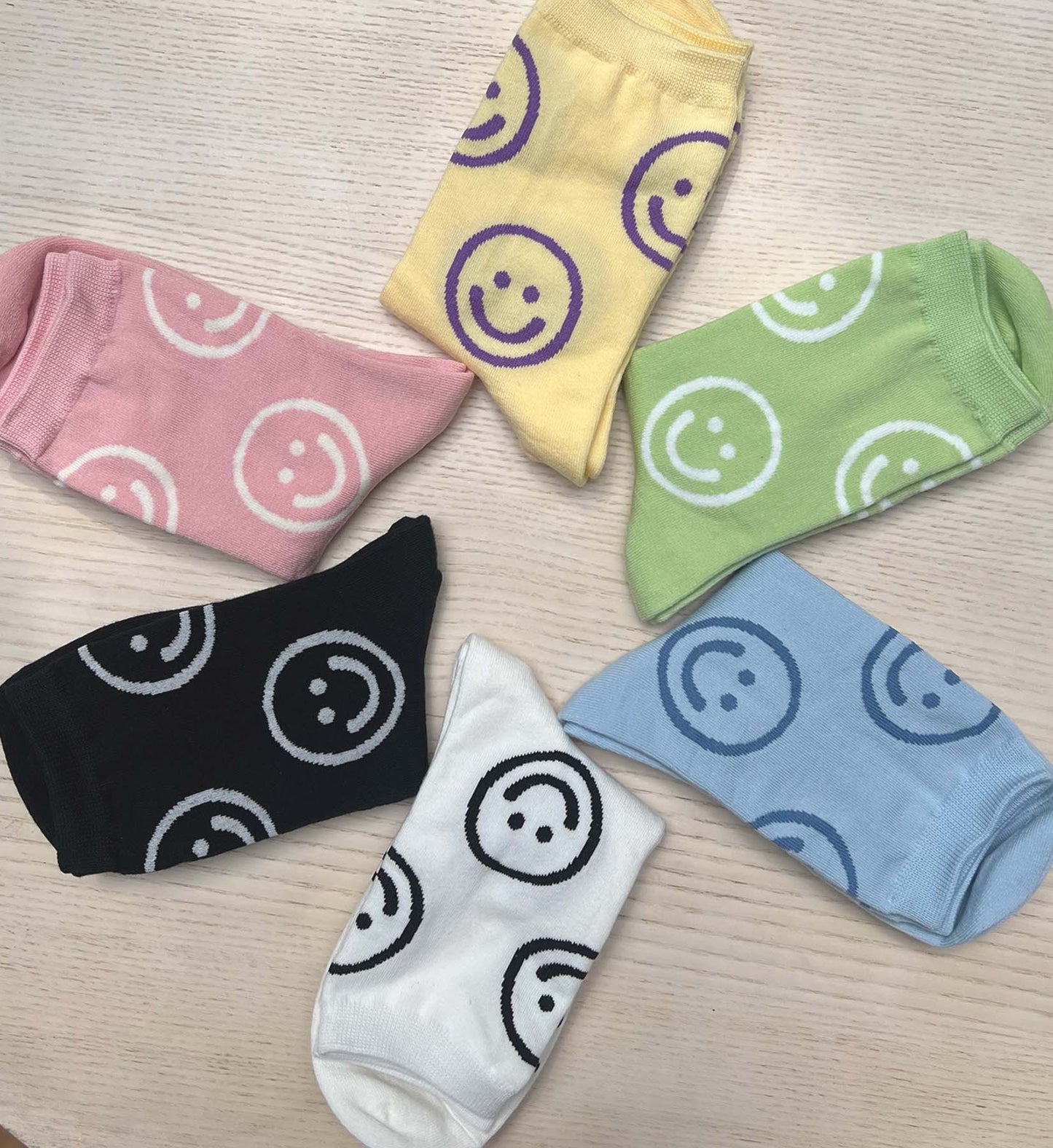 Smile Pattern Socks