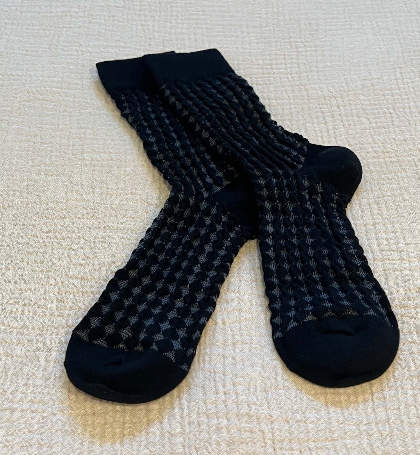 Embossed Diamond Waffle Crew Socks