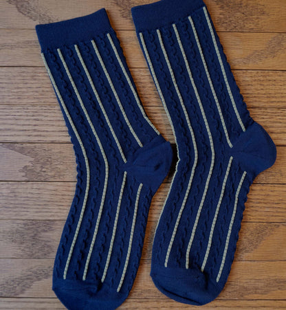 Embossed Stripe Socks