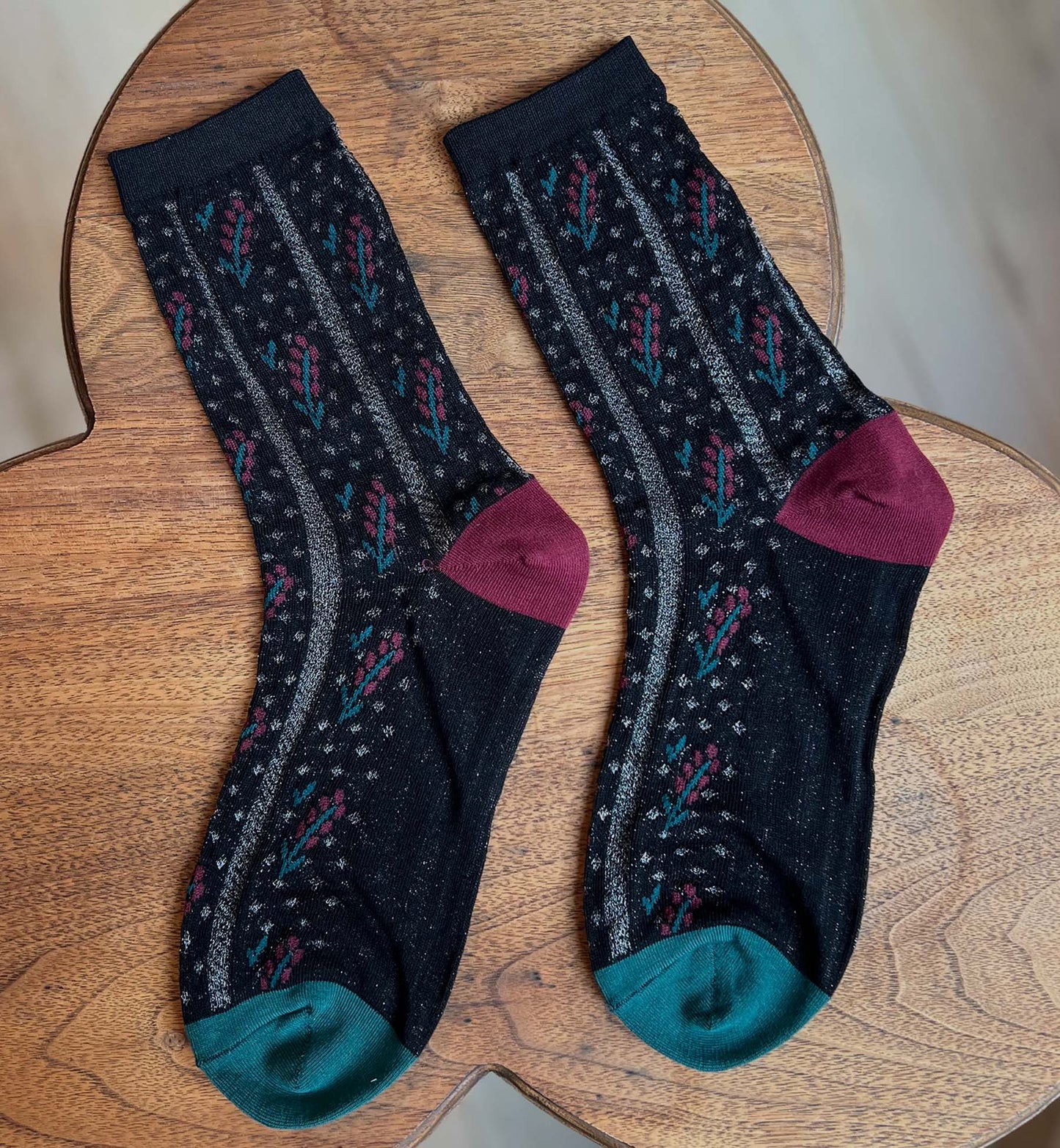 Flower Sheer Crew Socks