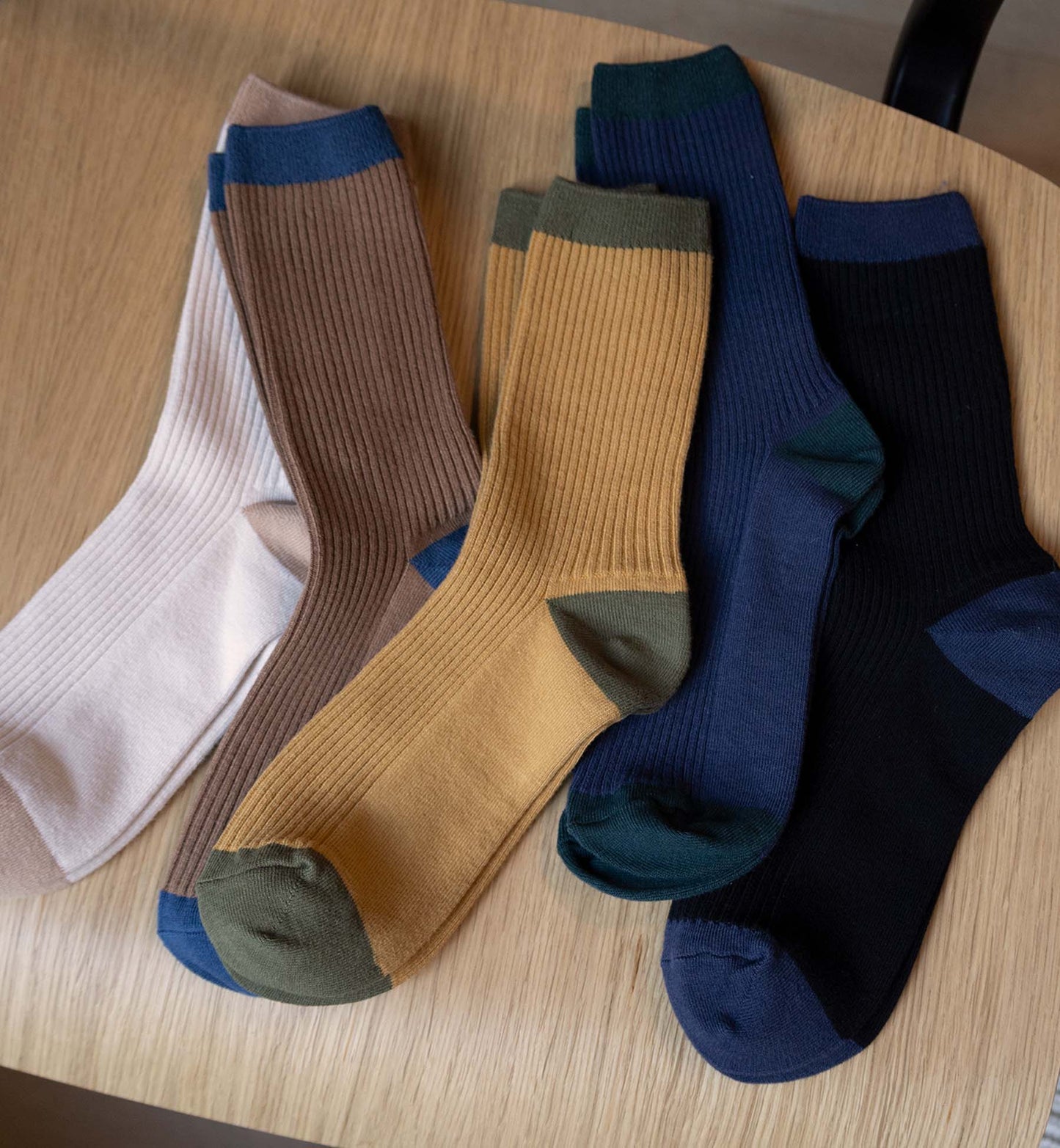 Two-Tone Cotton Socks